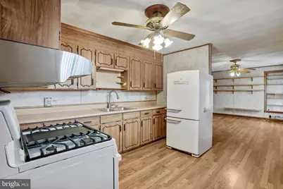 208 Fulton Street, Hancock, MD 21750 - Photo 9