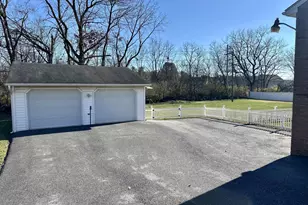 13511 Cherry Tree Cir, Hagerstown, MD 21742 - Photo 3