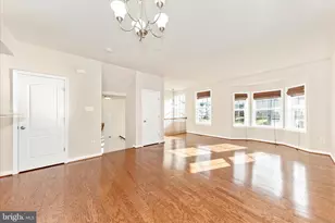 10373 Lantern Ln, Hagerstown, MD 21740 - Photo 9