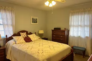 10701 Oak Forest Dr, Hagerstown, MD 21740 - Photo 9