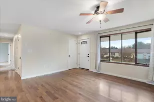 1349 Cedarwood Dr, Hagerstown, MD 21742 - Photo 3