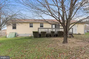 1349 Cedarwood Dr, Hagerstown, MD 21742 - Photo 33