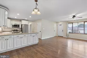 1349 Cedarwood Dr, Hagerstown, MD 21742 - Photo 9