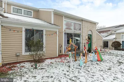 1672 Woodlands Run, Hagerstown, MD 21742 - Photo 5