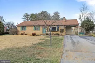 11812 Pheasant Trail, Hagerstown, MD 21742 - Photo 3