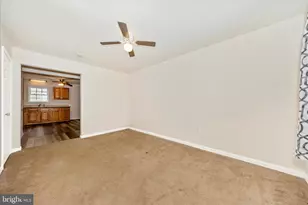 915 Rose Hill Ave, Hagerstown, MD 21740 - Photo 9