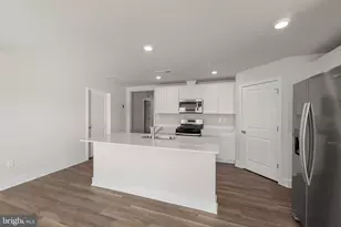 645 Armstrong Ave, Hagerstown, MD 21740 - Photo 17