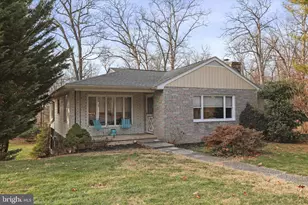 9714 Crystal Falls Dr, Hagerstown, MD 21740 - Photo 3