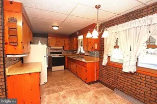 9635 Sharpsburg Pike, Hagerstown, MD 21740 - Photo 5