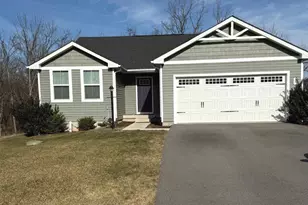 2 Charlotte St, Hagerstown, MD 21740 - Photo 1