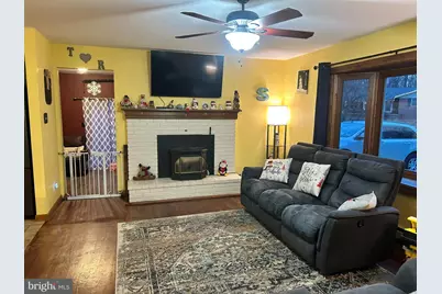 20800 Emerald Drive, Hagerstown, MD 21742 - Photo 5