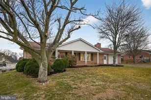 10611 Oaktree Cir, Williamsport, MD 21795 - Photo 29