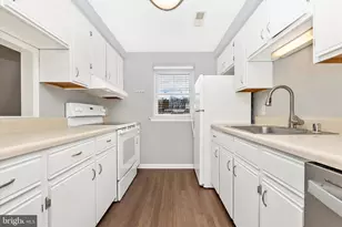 1619 Woodlands Run, Hagerstown, MD 21742 - Photo 17