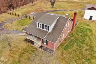 14628 Hollow Rd, Hancock, MD 21750 - Photo 5