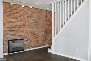 236 N Locust St, Hagerstown, MD 21740 - Photo 3