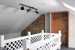 236 N Locust St, Hagerstown, MD 21740 - Photo 17