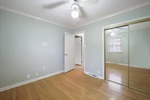 1056 Valleybrook Dr, Hagerstown, MD 21742 - Photo 29