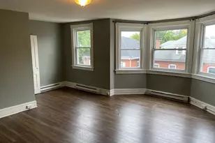 422 N Locust St, Hagerstown, MD 21740 - Photo 5