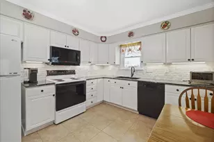 124 Buttercup Dr, Hagerstown, MD 21740 - Photo 11