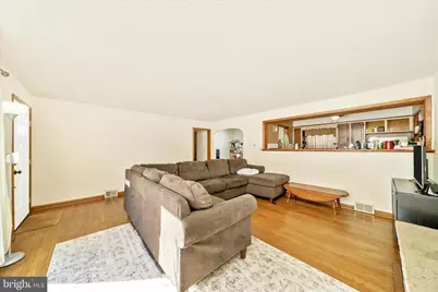 11812 Robinwood Drive, Hagerstown, MD 21742 - Photo 5