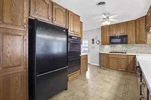 933 Kenwood Dr, Hagerstown, MD 21740 - Photo 9