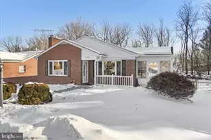 11907 Wesley Dr, Hagerstown, MD 21742 - Photo 3