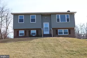 17935 College Rd, Hagerstown, MD 21740 - Photo 1