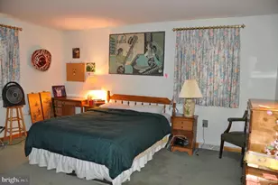 18903 Manchester Dr, Hagerstown, MD 21742 - Photo 17