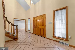 18903 Manchester Dr, Hagerstown, MD 21742 - Photo 5