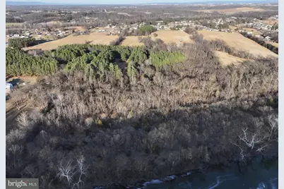 Walnut Point W, Hagerstown, MD 21740 - Photo 21