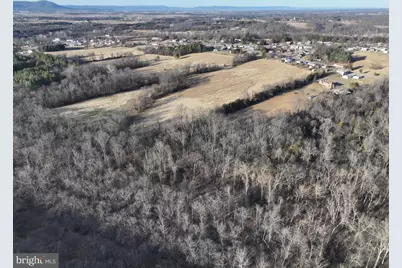 Walnut Point W, Hagerstown, MD 21740 - Photo 25