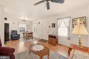 18030 Edith Ave, Maugansville, MD 21767 - Photo 9