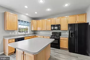 9343 Morning Walk Dr, Hagerstown, MD 21740 - Photo 5