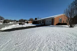 10829 Oak Valley Dr, Hagerstown, MD 21740 - Photo 9