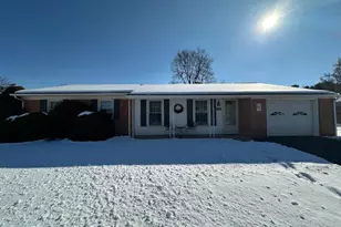 10829 Oak Valley Dr, Hagerstown, MD 21740 - Photo 1