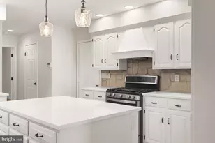 17903 Bluebell Ct, Hagerstown, MD 21740 - Photo 9