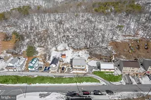 212 Terrace St, Hancock, MD 21750 - Photo 9