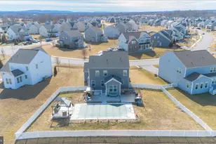 9354 Drumman Dr, Hagerstown, MD 21740 - Photo 3