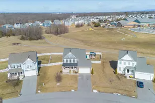 9354 Drumman Dr, Hagerstown, MD 21740 - Photo 3