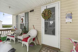 13643 Creek View Dr, Hagerstown, MD 21740 - Photo 19