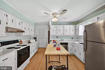 19503 Marsh Circle, Hagerstown, MD 21742 - Photo 9