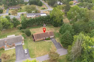 19103 Beacon Ln, Hagerstown, MD 21742 - Photo 5