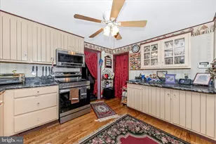 925 Frederick St, Hagerstown, MD 21740 - Photo 9