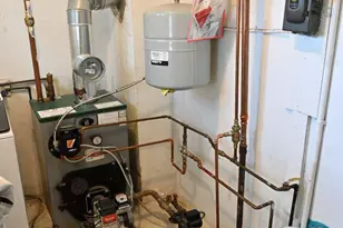 14010 Maugansville Rd, Maugansville, MD 21767 - Photo 9