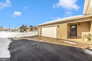 19327 Longmeadow Rd, Hagerstown, MD 21742 - Photo 51