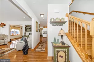 19327 Longmeadow Rd, Hagerstown, MD 21742 - Photo 3