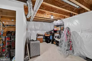 9328 Cambeltown Dr, Hagerstown, MD 21740 - Photo 41