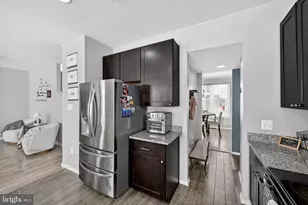 9328 Cambeltown Dr, Hagerstown, MD 21740 - Photo 15