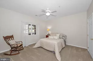 319 Sunbrook Ln, Hagerstown, MD 21740 - Photo 33