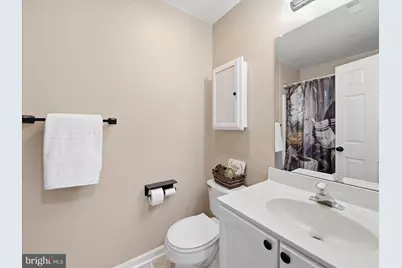 1185 Lindsay Lane, Hagerstown, MD 21742 - Photo 15